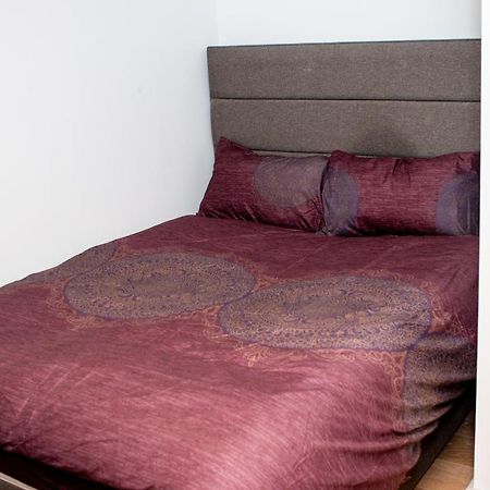 Stunning 1-Bedroom Flat In London! Eksteriør billede