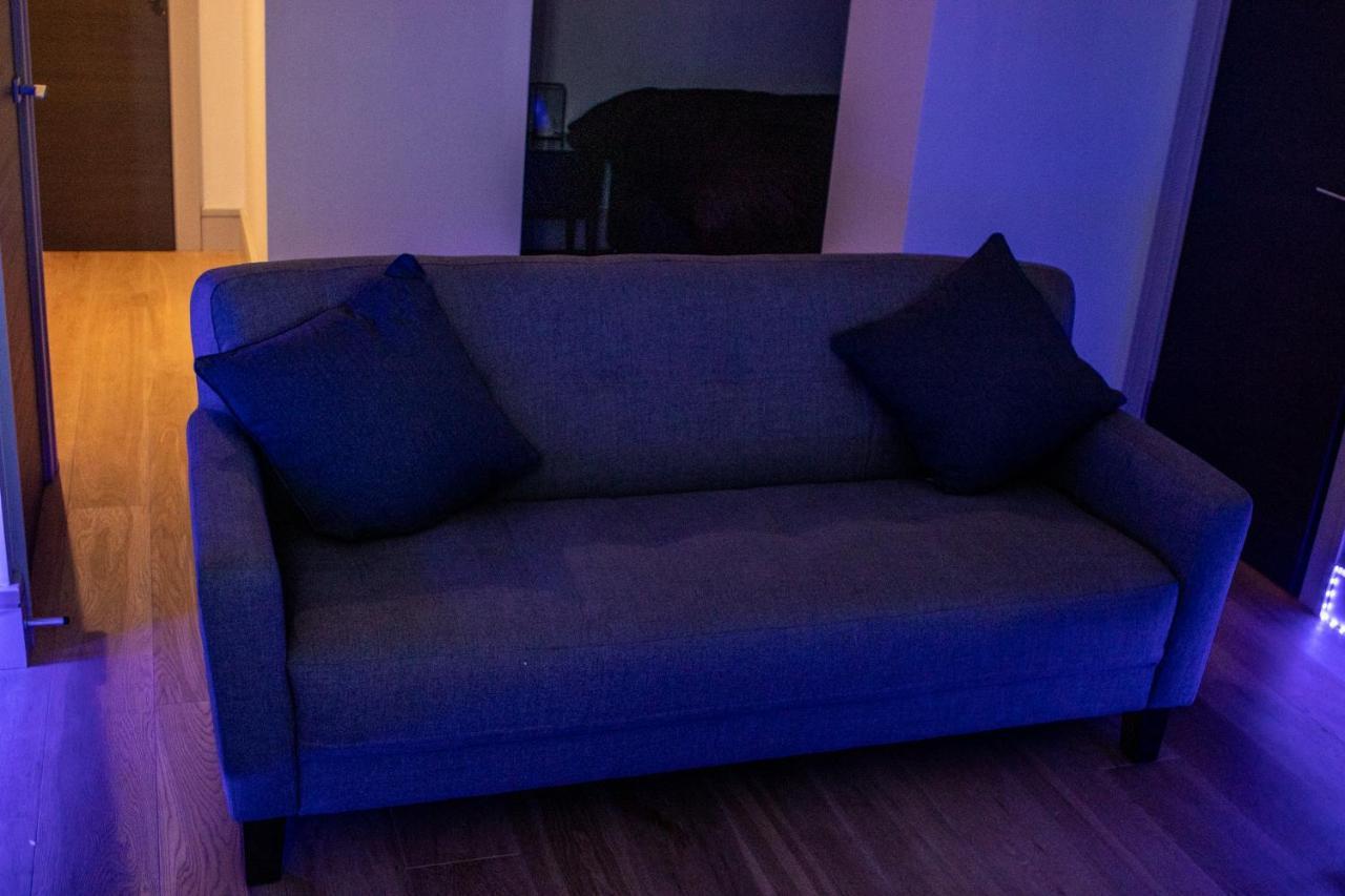 Stunning 1-Bedroom Flat In London! Eksteriør billede