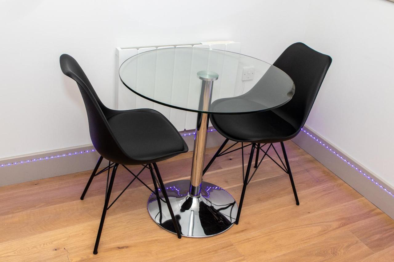 Stunning 1-Bedroom Flat In London! Eksteriør billede